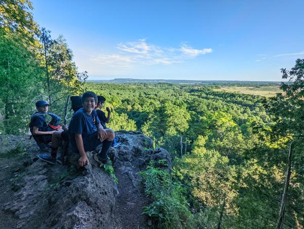 Hiking at Rattlesnake Point